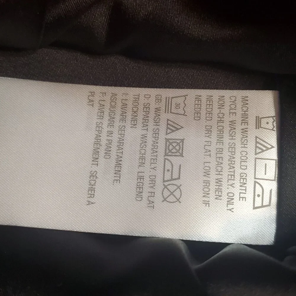 Dennis By Dennis Basso Black Womens Blazer With Gold accent Buttons Size Large - Picture 9 of 10